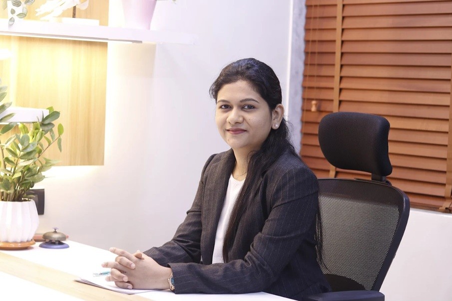 Dr. Nitisha Mande